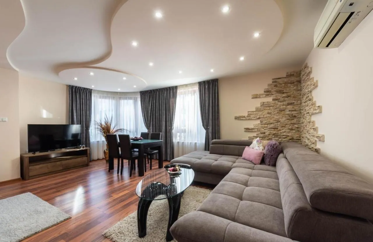 Apartment Aventurine Varna